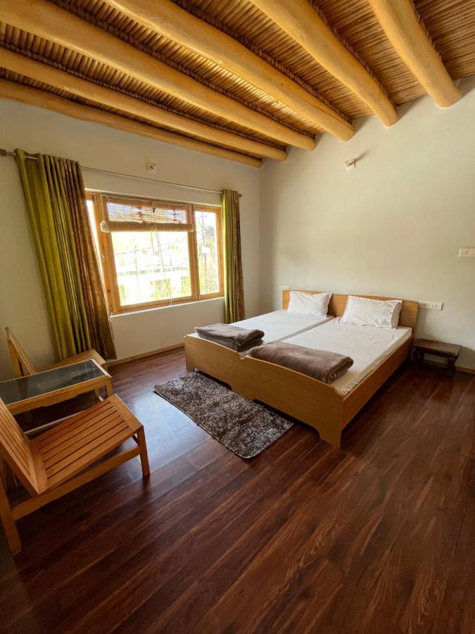Hotel Chakzot Garden House à Leh Extérieur photo